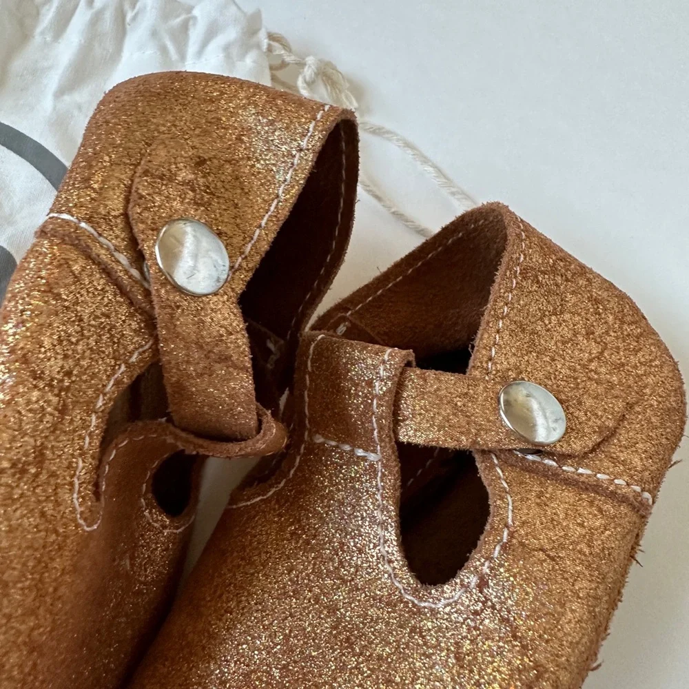 Size‎ 5 HOLIDAY SHIMMER Gold T-Straps Leather Soft Soled Baby Mon Petit Shoes